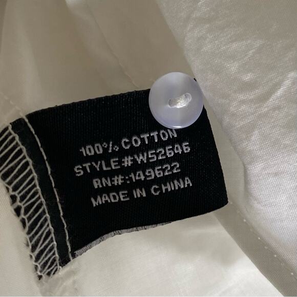 Walter Baker Peplum High Low White Button Down Blouse size medium - Picture 9 of 9